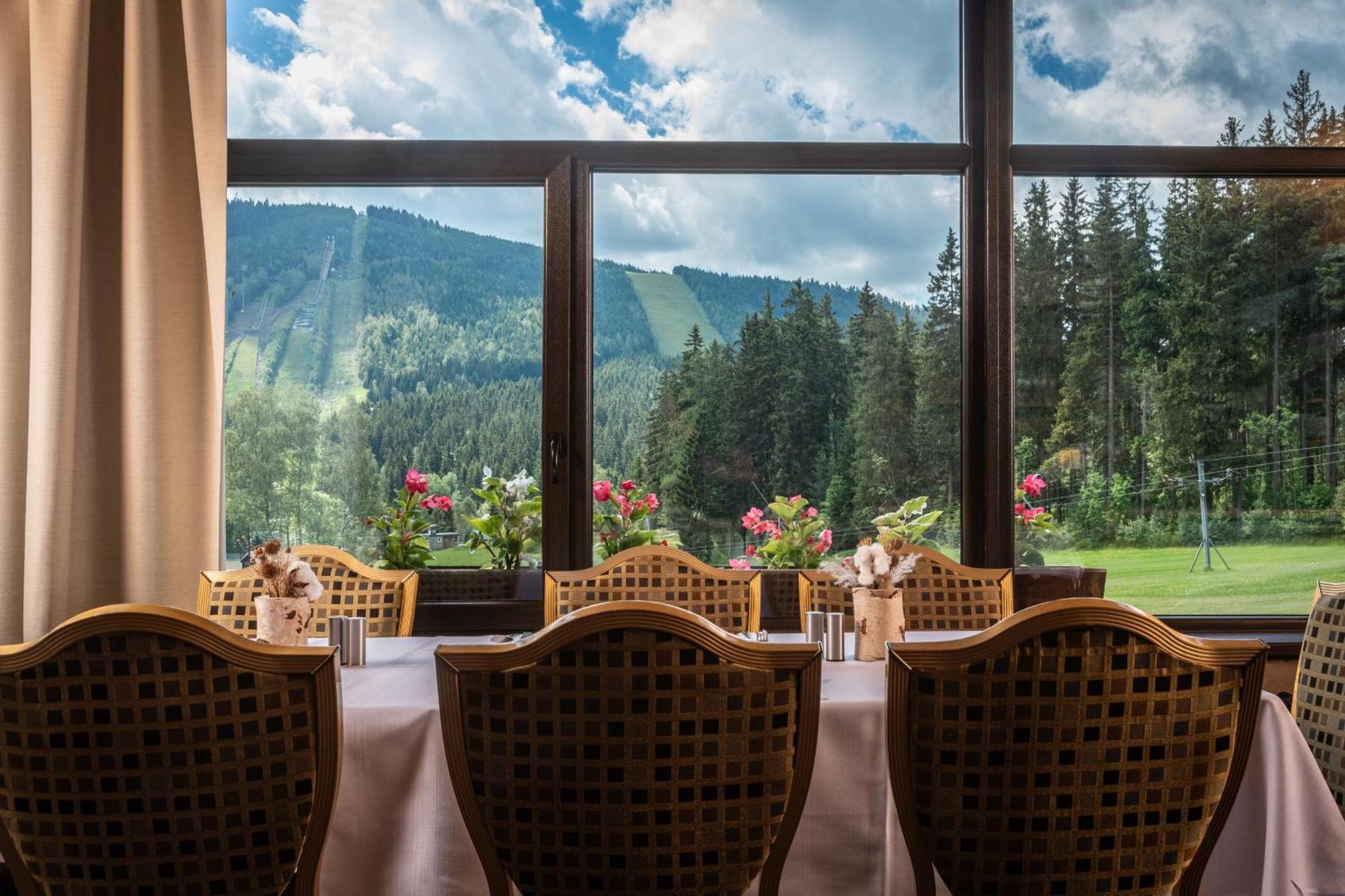 Wellness Hotel Sedy Vlk Гаррахов Экстерьер фото