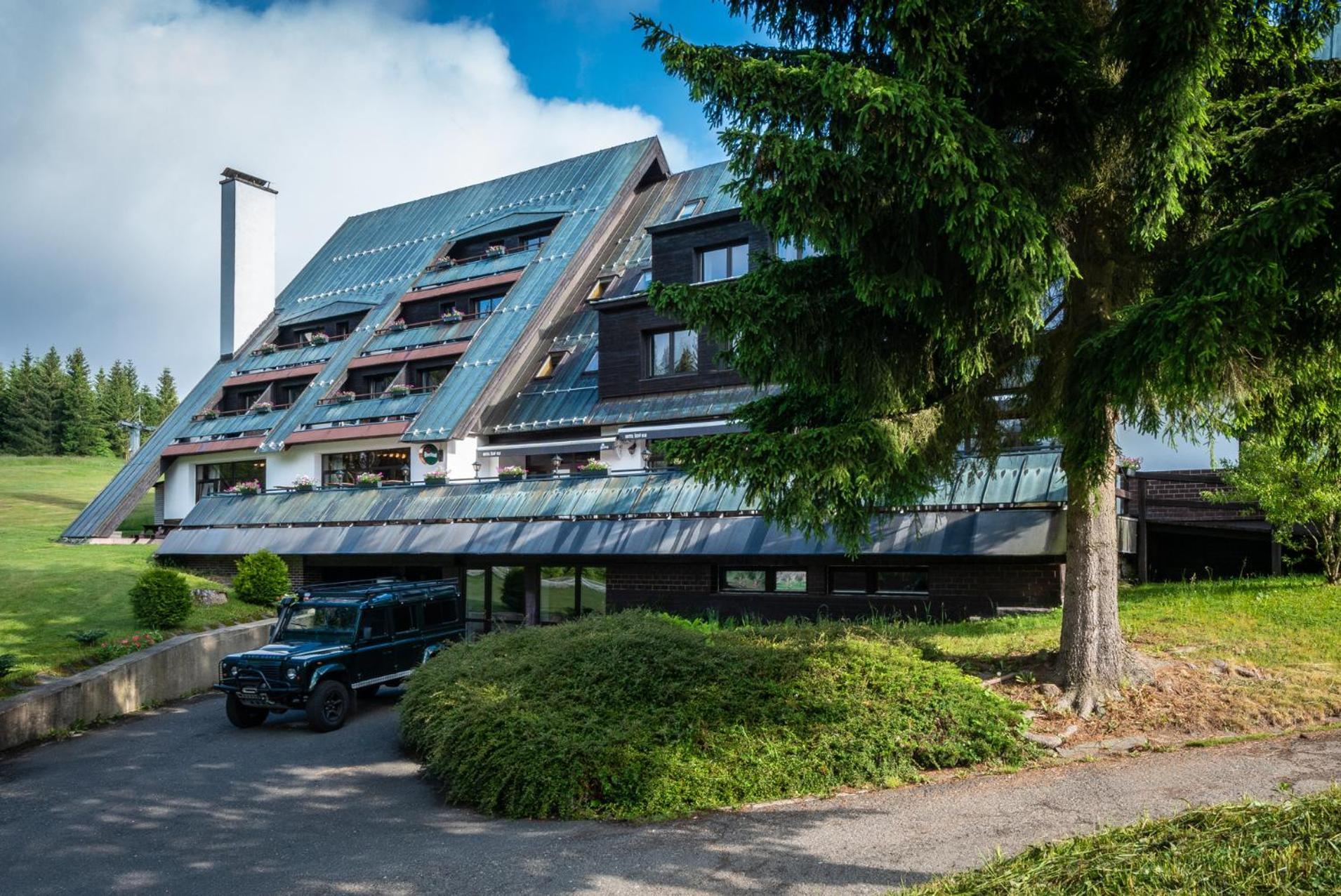 Wellness Hotel Sedy Vlk Гаррахов Экстерьер фото